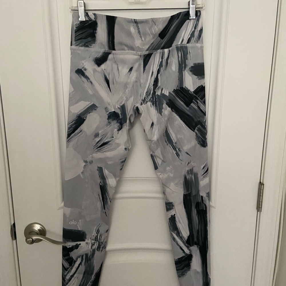 ALO-Abstract Pattern High-Waisted Leggings